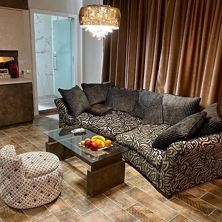 Luxury Apartments Ivon Plovdiv Bagian luar foto