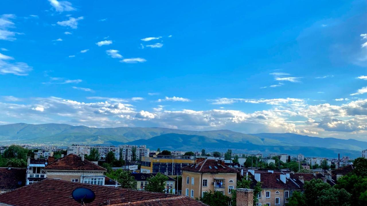 Luxury Apartments Ivon Plovdiv Bagian luar foto